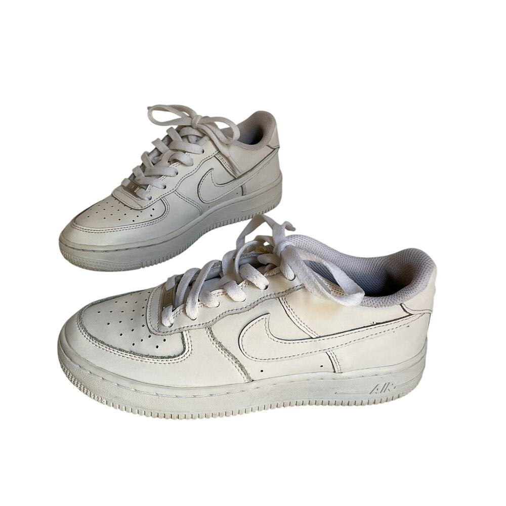 Nike Air Force 1 Sneakers Youth 5.5Y Women's 7  Low White Casual